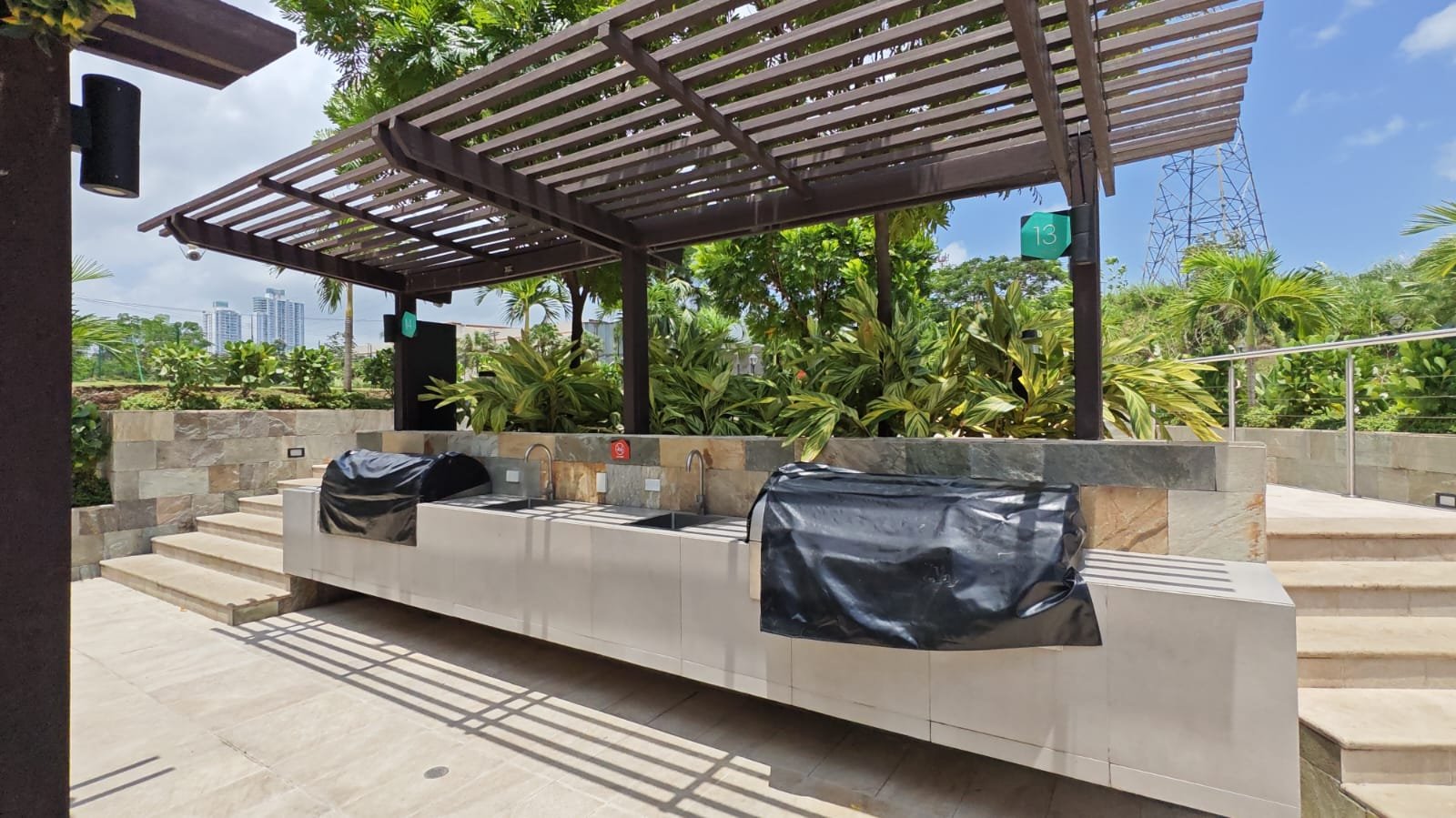 PH CONDADO COUNTRY CLUB