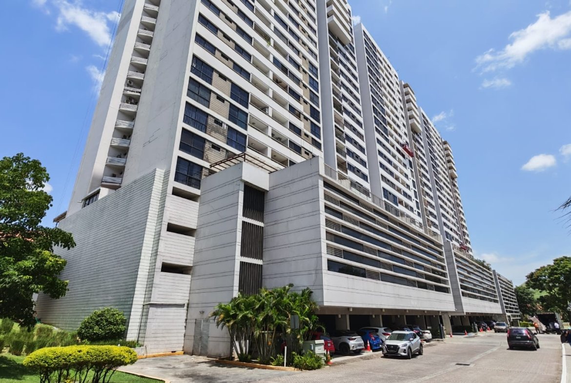 PH CONDADO COUNTRY CLUB