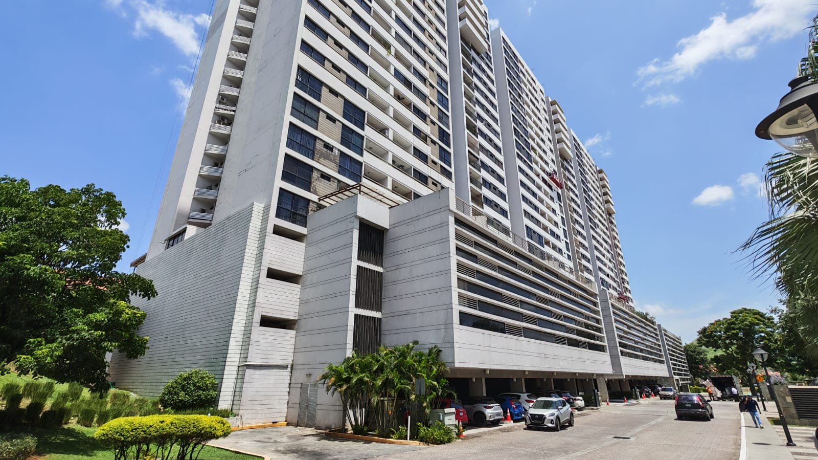 PH CONDADO COUNTRY CLUB