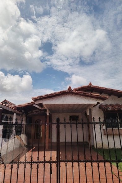 CASA EN CAMPO LIMBERG