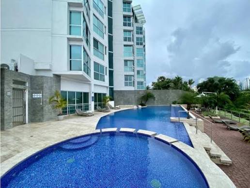 PH OCEANAIRE, en Punta Pacifica