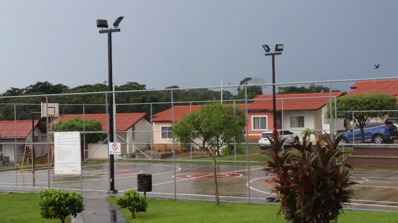 RESIDENCIAL LAS ARBOLEDAS                                  (CLUSTER LOS OLIVOS)