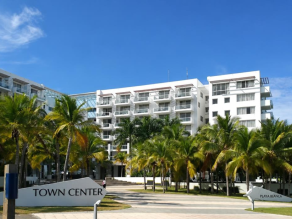 APARTAMENTO EN TOWN CENTER, Playa Blanca en Farallon