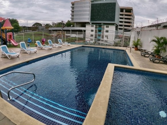 PH VISTA MARINA TOWERS, en Avenida La Pulida, Pueblo Nuevo