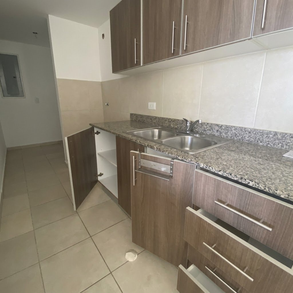 PH VISTA MARINA TOWERS, en Avenida La Pulida, Pueblo Nuevo