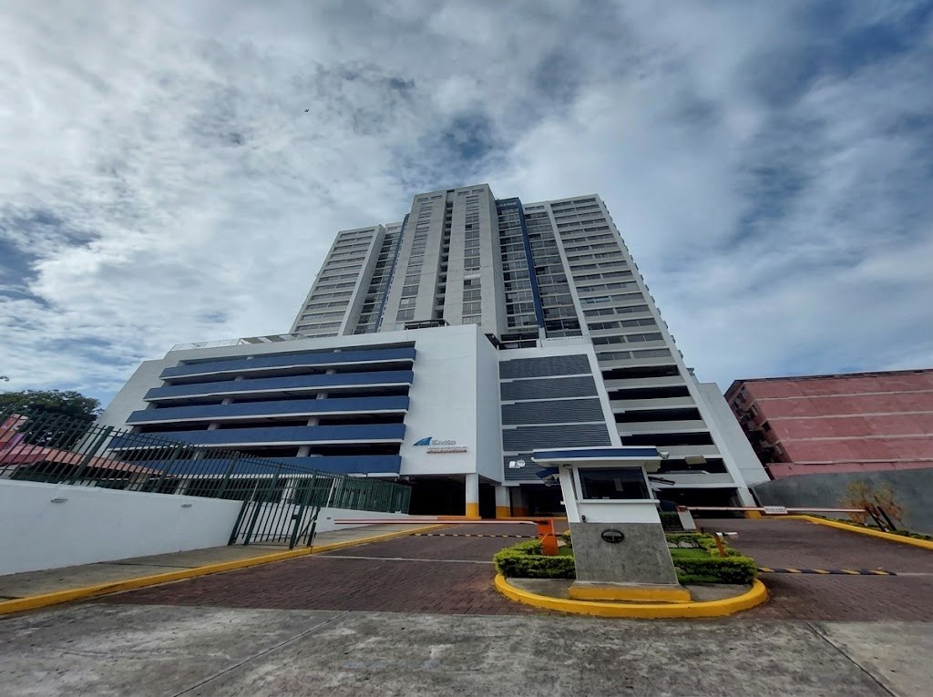 PH VISTA MARINA TOWERS, en Avenida La Pulida, Pueblo Nuevo