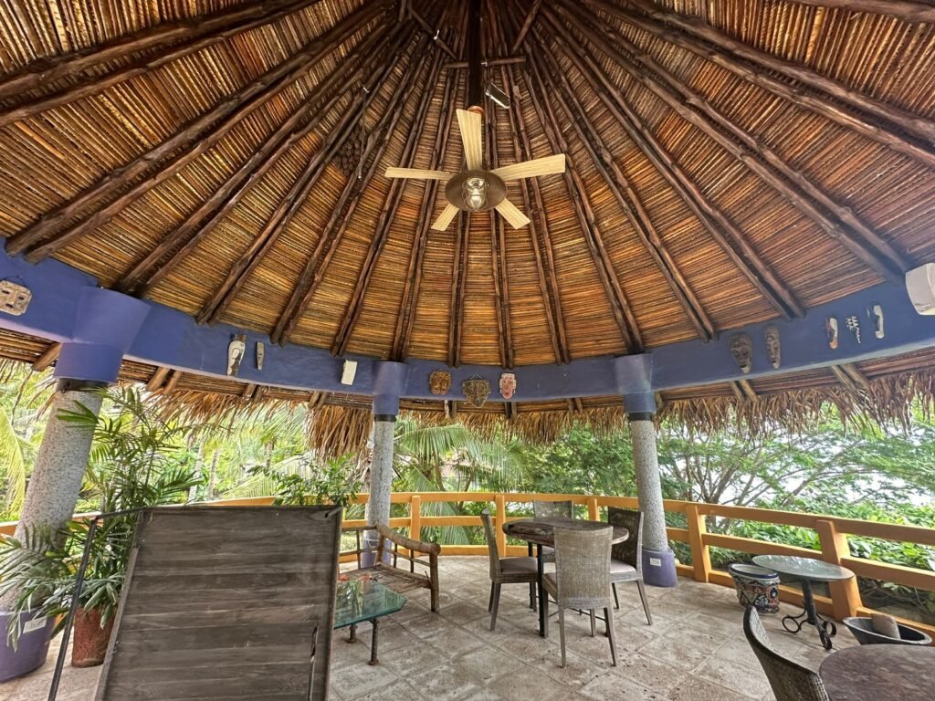 CASA EN PLAYA PUNTA ROCA, en San Carlos