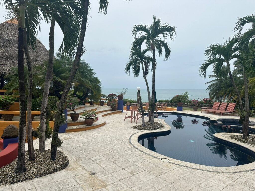 CASA EN PLAYA PUNTA ROCA, en San Carlos