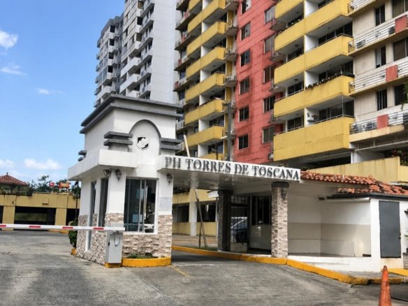 PH TORRE DE TOSCANA, En Condado del Rey