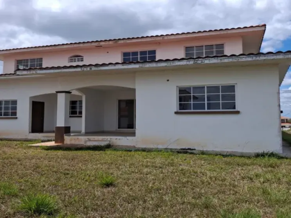 PH Verdum Hill, Veraguas, Santiago