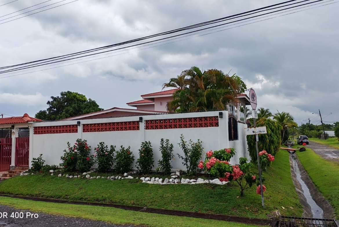 ESPECTACULAR CASA EN LAS PALMAS DE GORGONA, en Chame