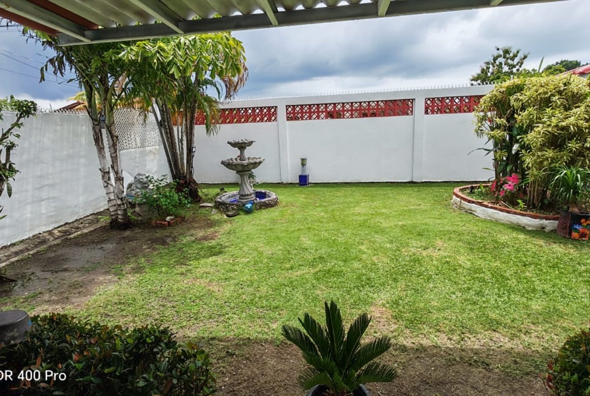 ESPECTACULAR CASA EN LAS PALMAS DE GORGONA, en Chame