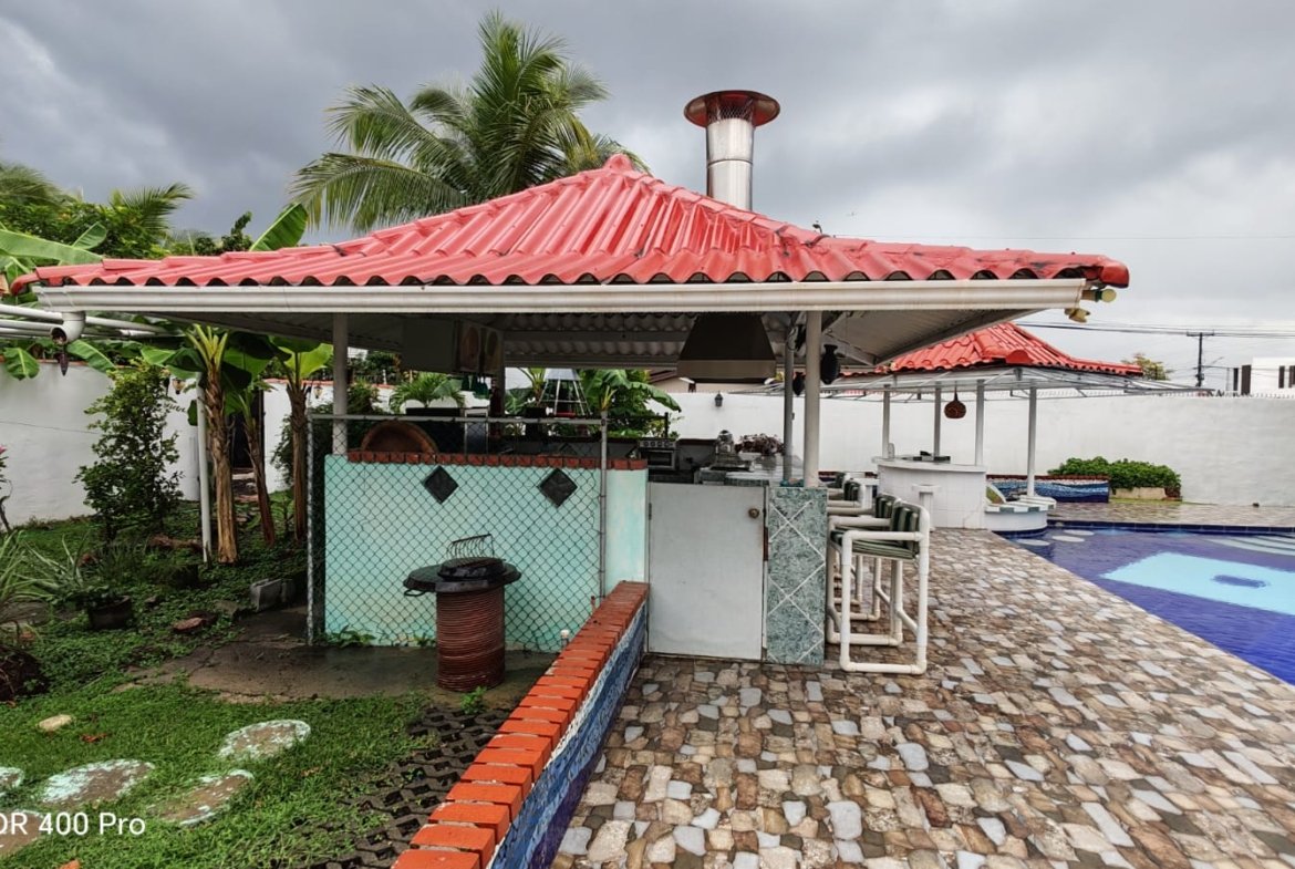 ESPECTACULAR CASA EN LAS PALMAS DE GORGONA, en Chame