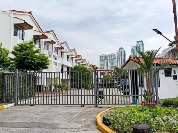 APARTAMENTO EN LA MANZANA DE OBARRIO, en Obarrio